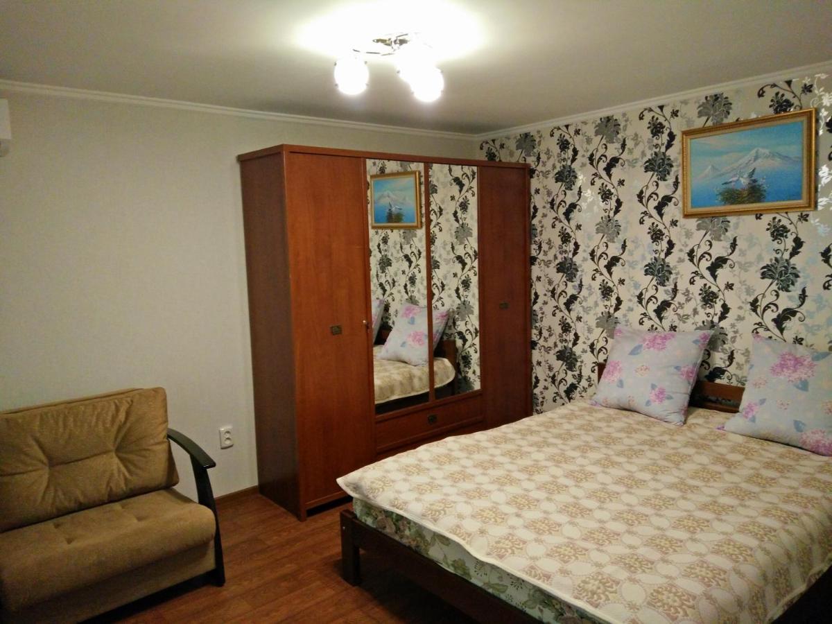 Apartment Nr Railway Station Odessa Eksteriør bilde